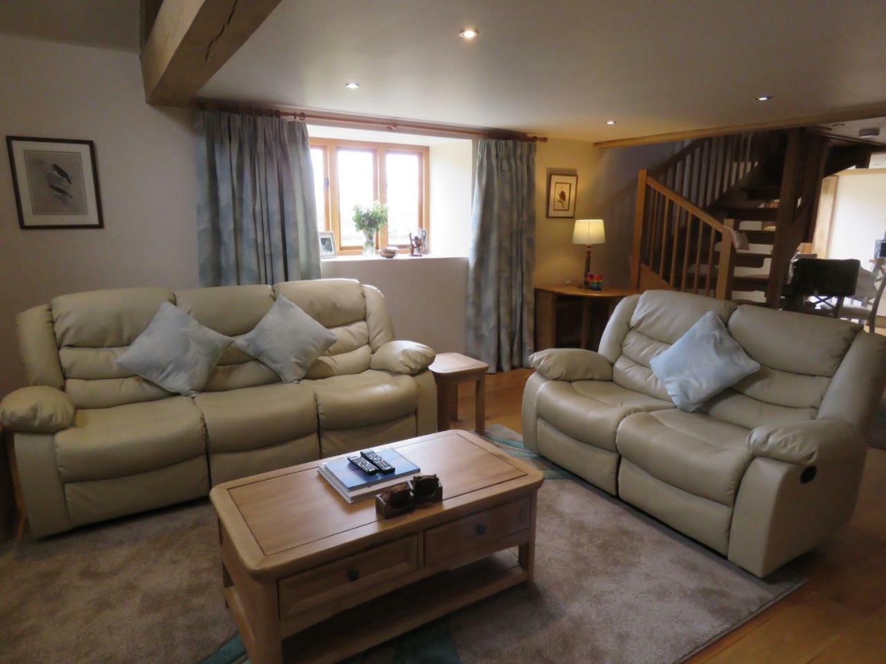 Villa Welsh Apple Barn Chepstow Exterior foto